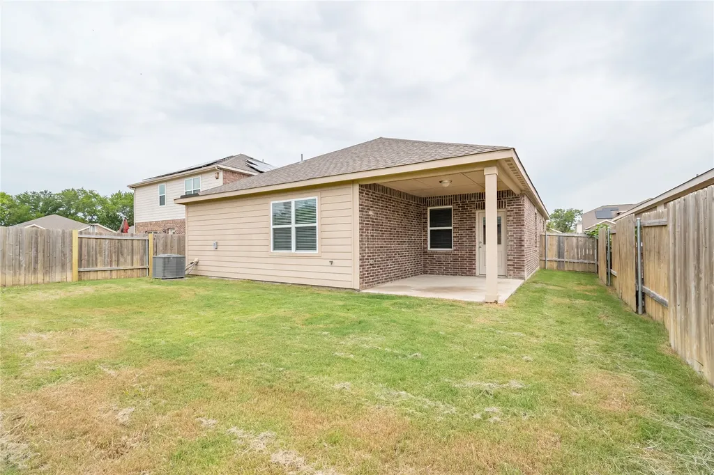 1911 Hot Springs Way Princeton TX 75407