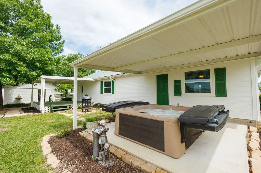 11054 County Road 2464 Poetry TX 75160