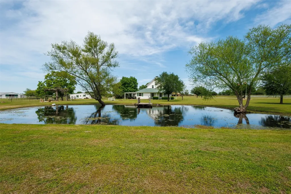 11054 County Road 2464 Poetry TX 75160