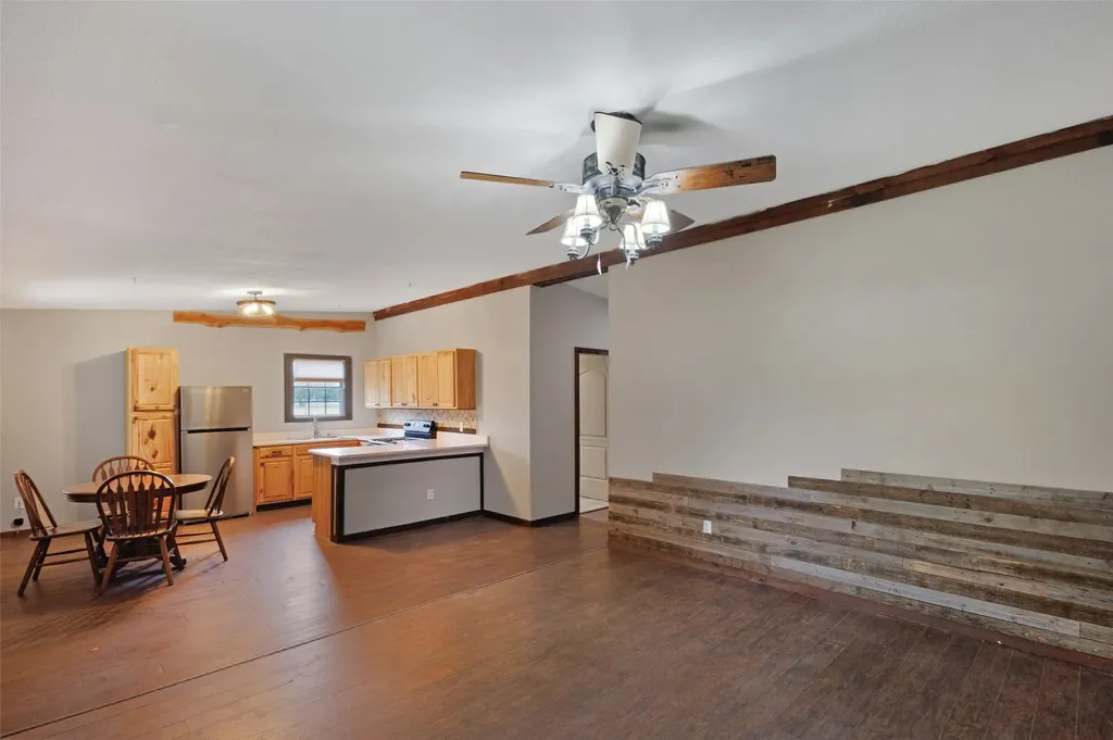 11054 County Road 2464 Poetry TX 75160