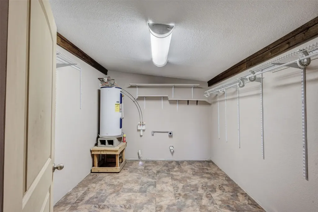 11054 County Road 2464 Poetry TX 75160
