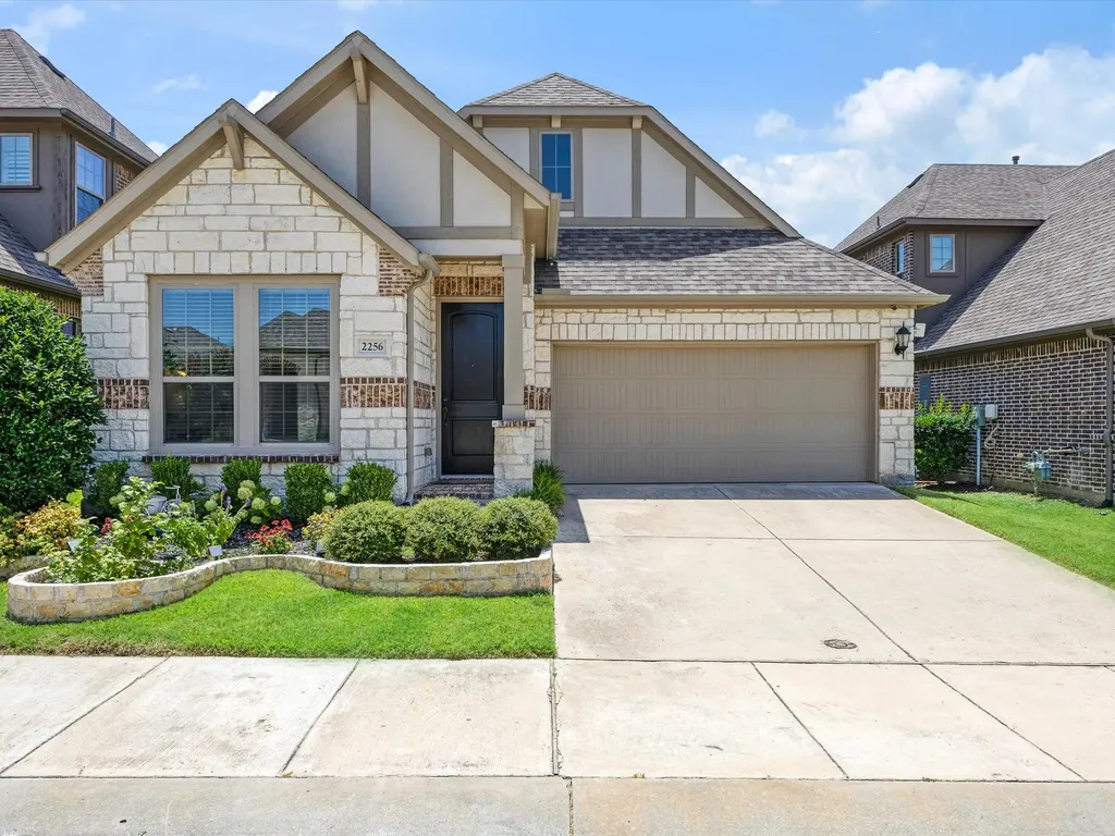 2256 Briar Ridge Trail Carrollton TX 75010