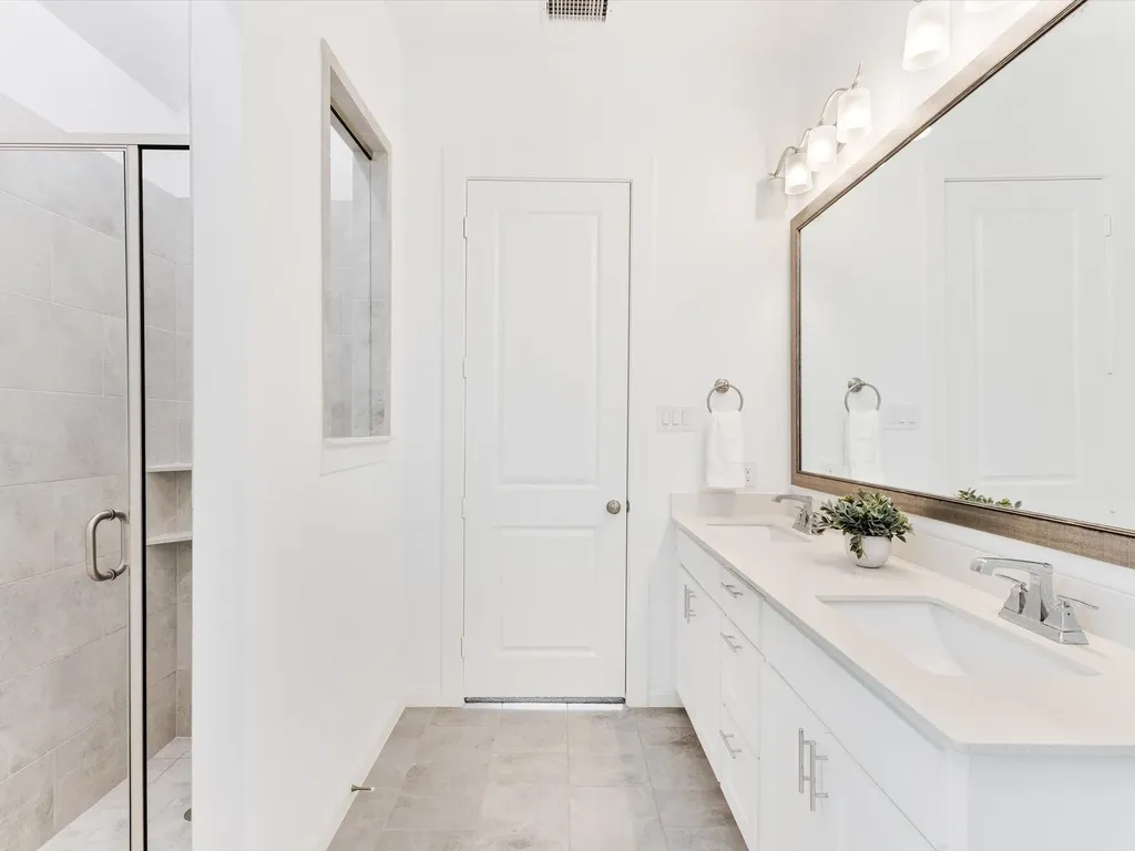 2256 Briar Ridge Trail Carrollton TX 75010