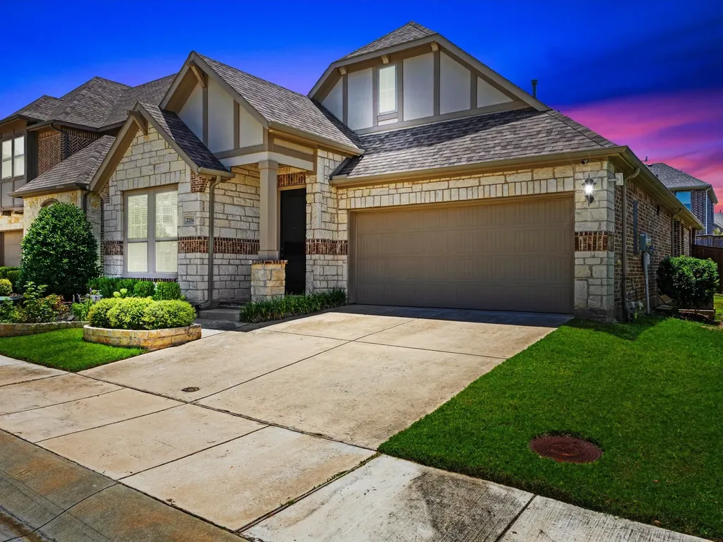 2256 Briar Ridge Trail Carrollton TX 75010