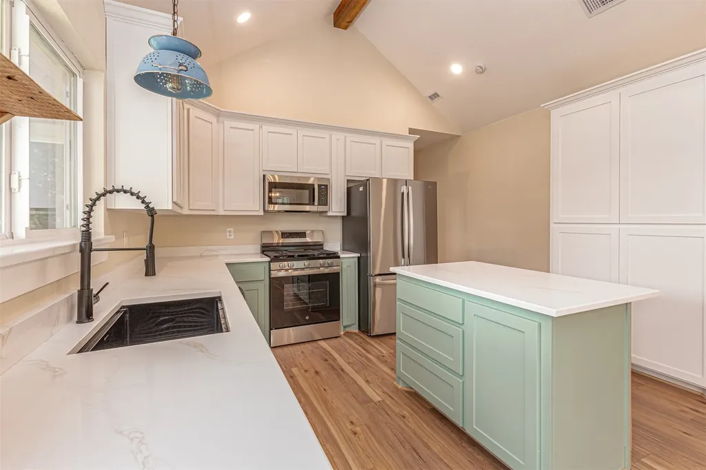 230 Rs County Road 1530 East Tawakoni TX 75472