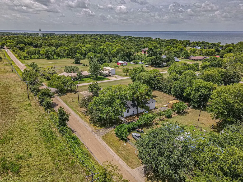 230 Rs County Road 1530 East Tawakoni TX 75472