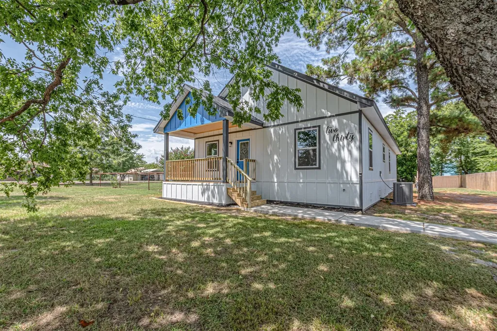 230 Rs County Road 1530 East Tawakoni TX 75472