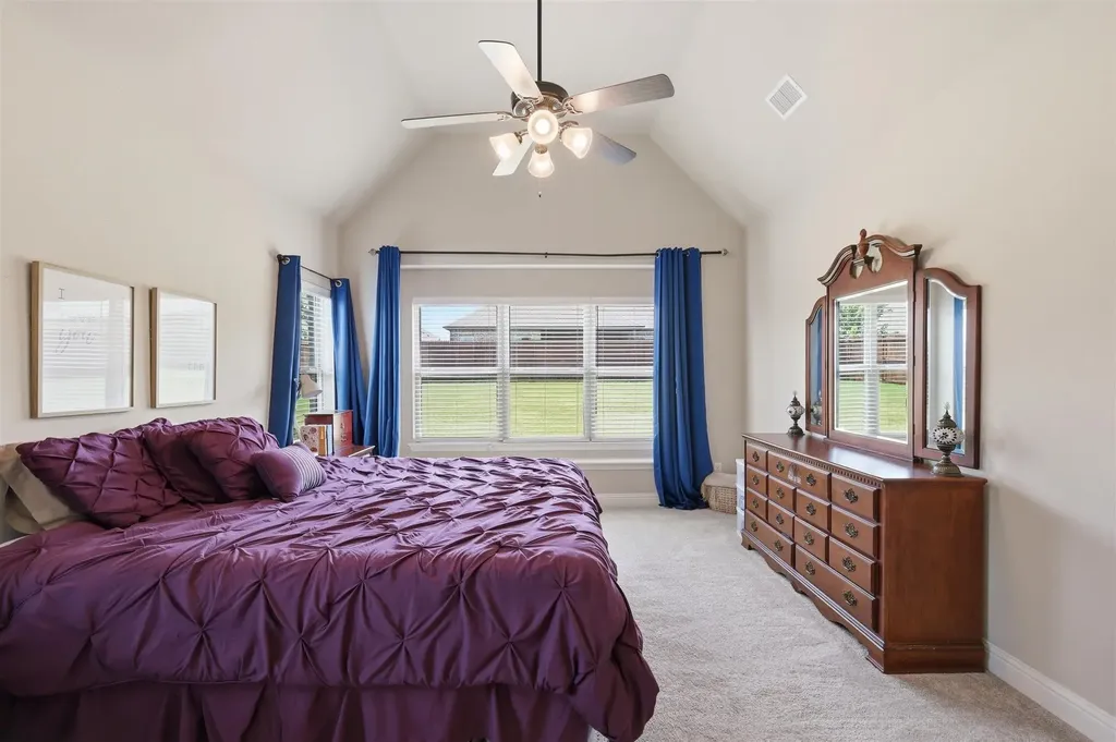 212 Lillian Lane Waxahachie TX 75165