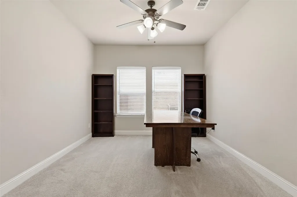 212 Lillian Lane Waxahachie TX 75165
