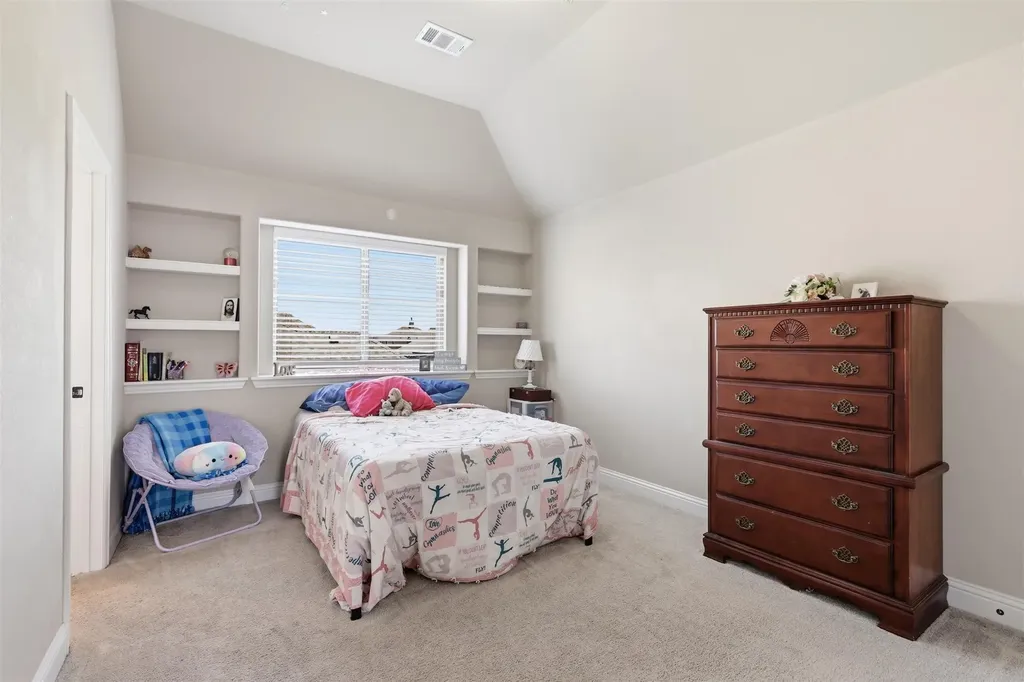 212 Lillian Lane Waxahachie TX 75165