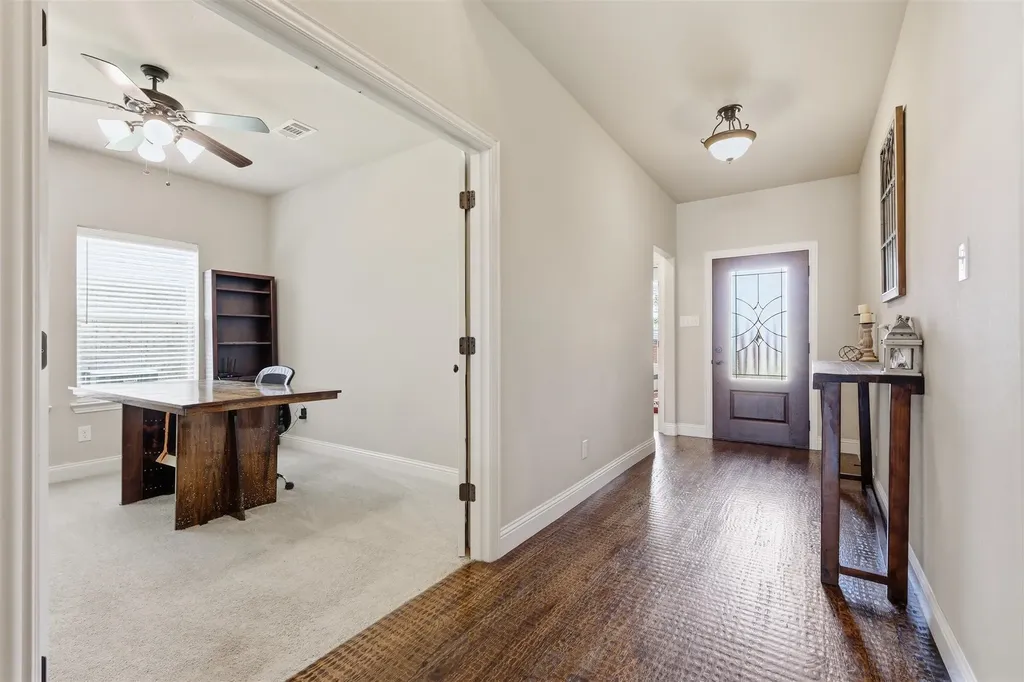 212 Lillian Lane Waxahachie TX 75165