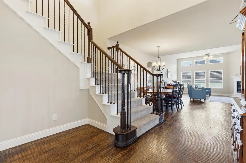 212 Lillian Lane Waxahachie TX 75165