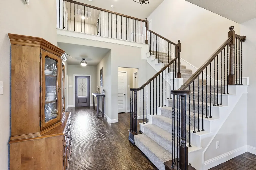 212 Lillian Lane Waxahachie TX 75165