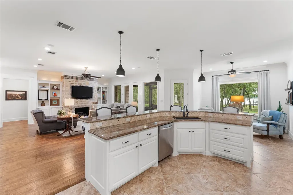 940 Private Road 5980 Yantis TX 75497
