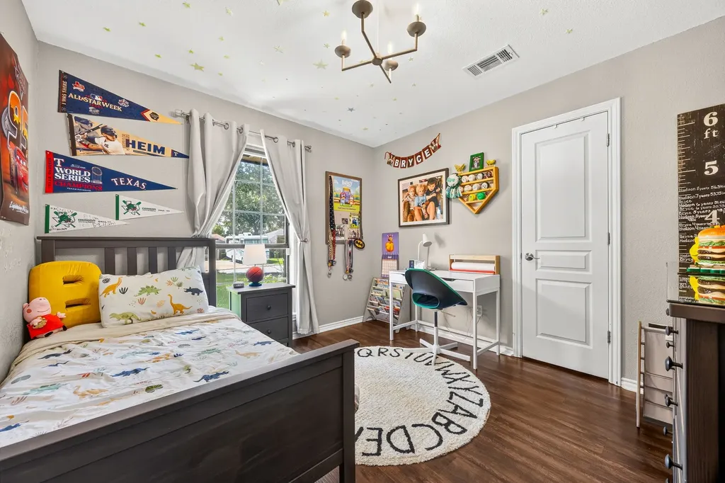 3040 Panhandle Drive Grapevine TX 76051