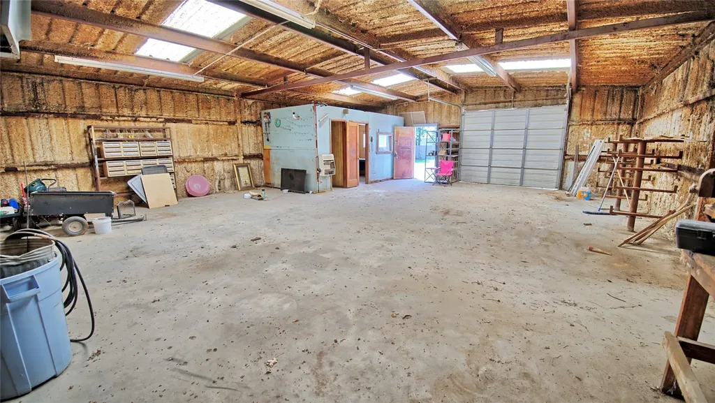 105 W Highway 82 Nocona TX 76255