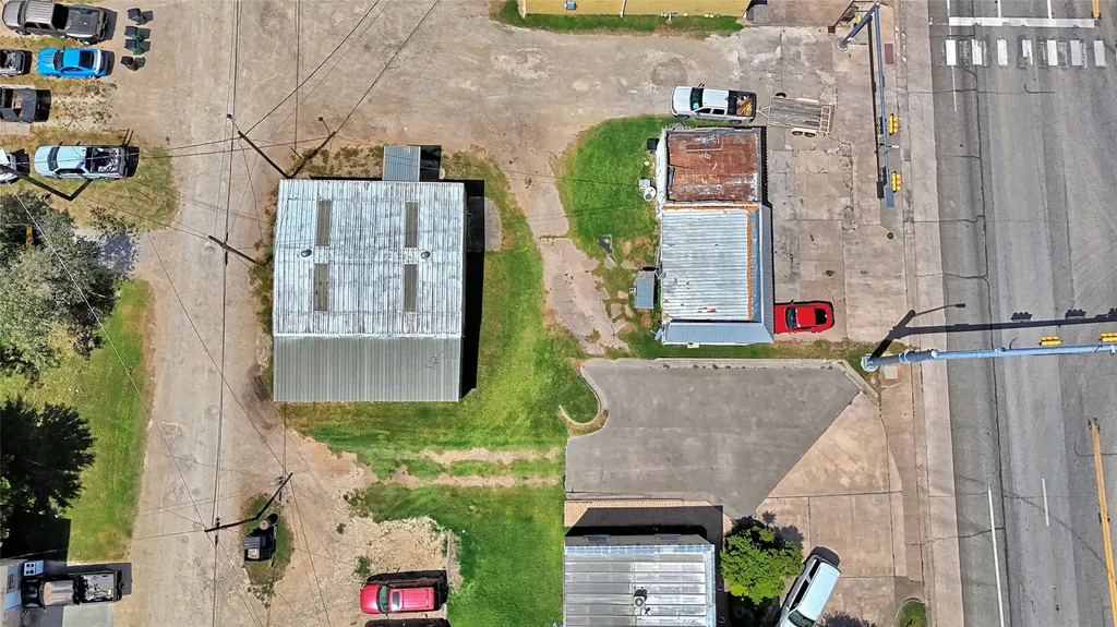 105 W Highway 82 Nocona TX 76255
