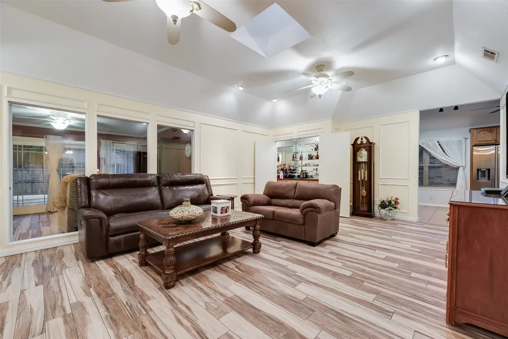 800 Brownfield Drive Mesquite TX 75150