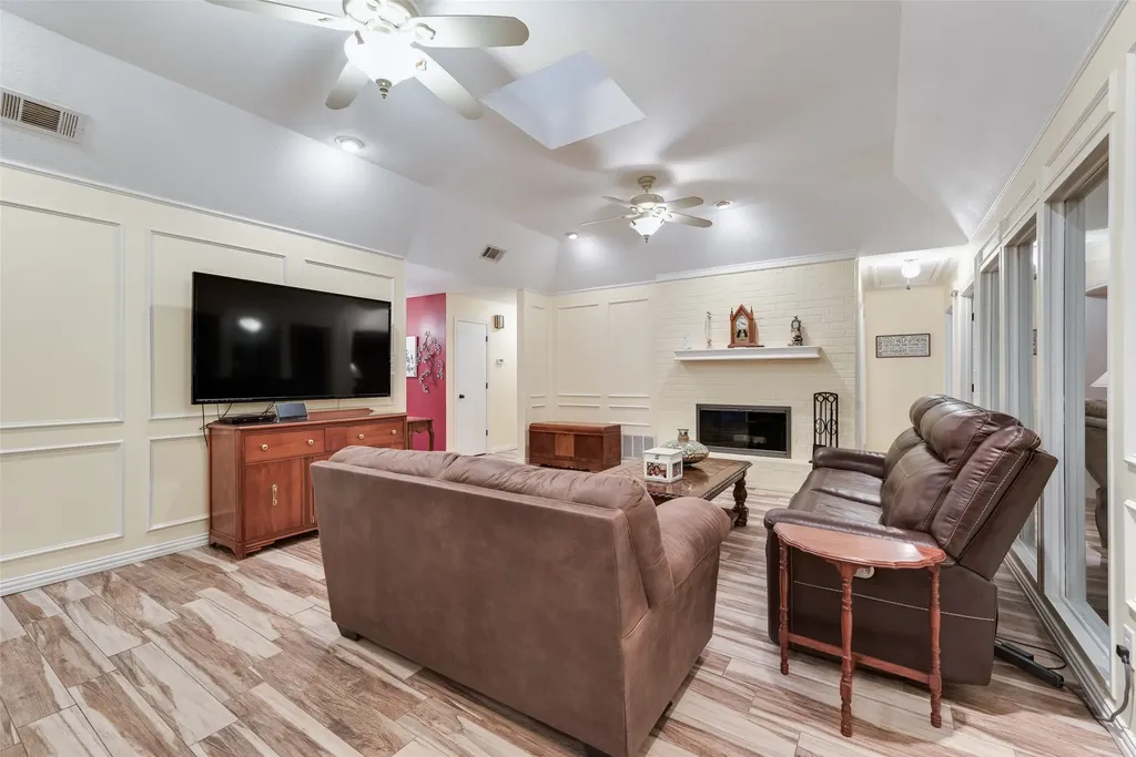 800 Brownfield Drive Mesquite TX 75150