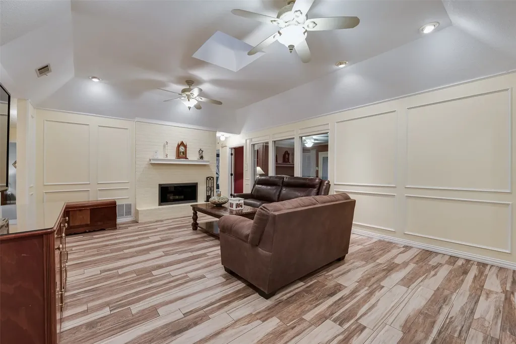 800 Brownfield Drive Mesquite TX 75150