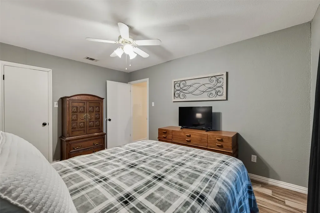 800 Brownfield Drive Mesquite TX 75150