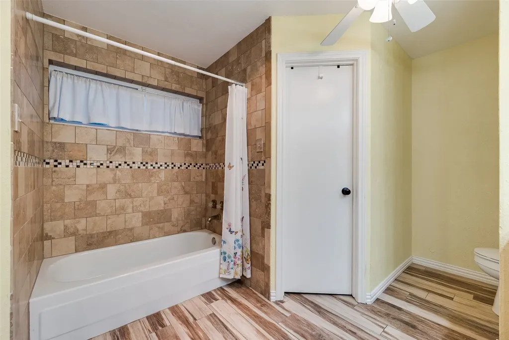 800 Brownfield Drive Mesquite TX 75150