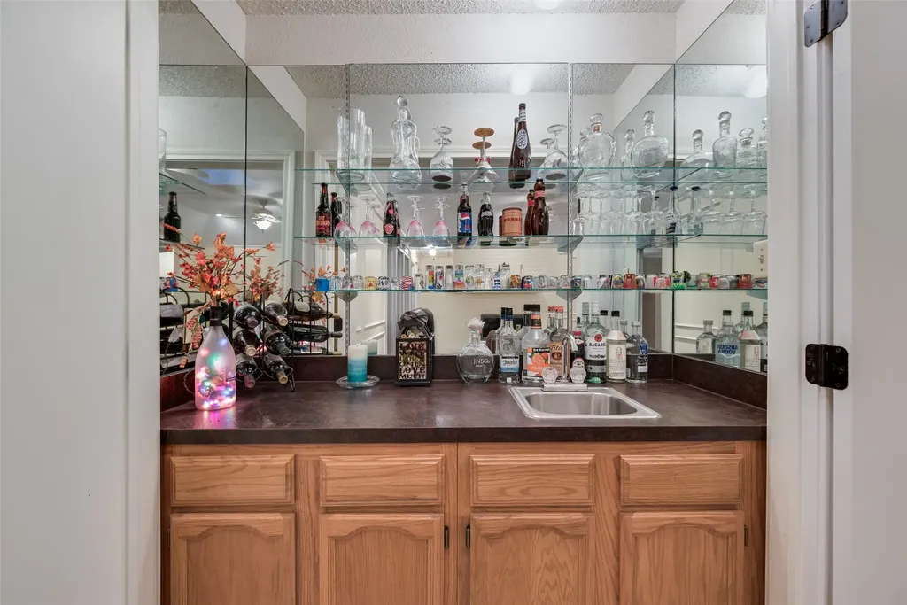 800 Brownfield Drive Mesquite TX 75150