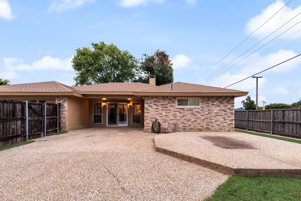 800 Brownfield Drive Mesquite TX 75150