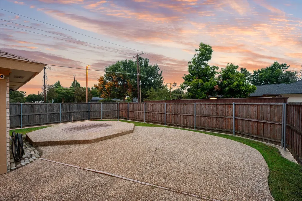 800 Brownfield Drive Mesquite TX 75150