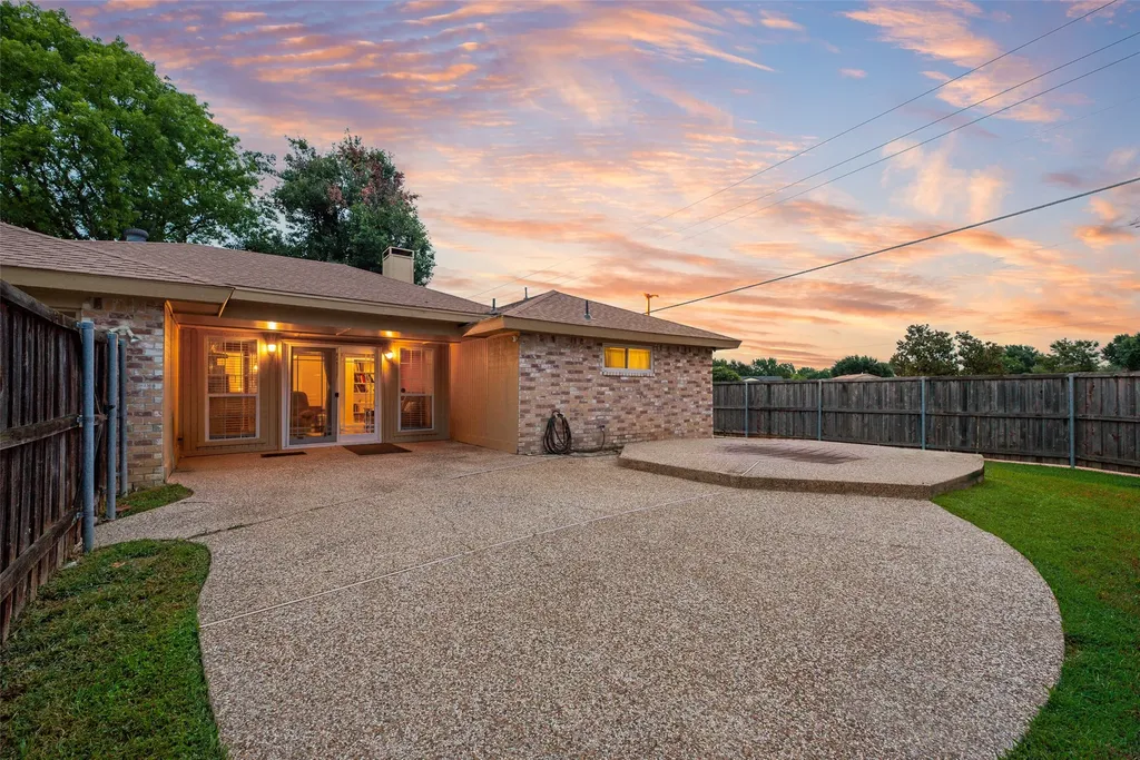800 Brownfield Drive Mesquite TX 75150
