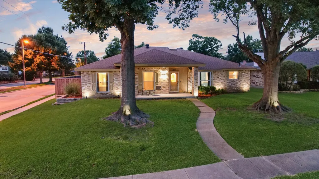 800 Brownfield Drive Mesquite TX 75150