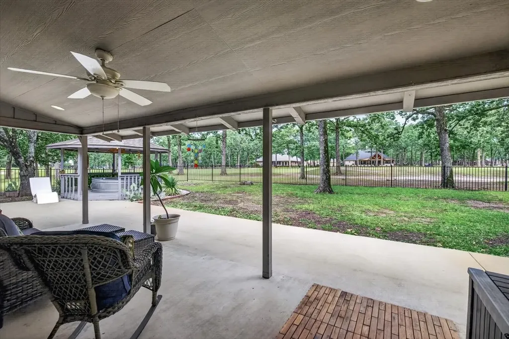 127 Pinnacle Club Drive Mabank TX 75156