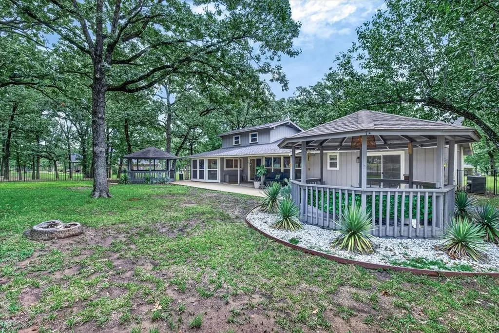 127 Pinnacle Club Drive Mabank TX 75156