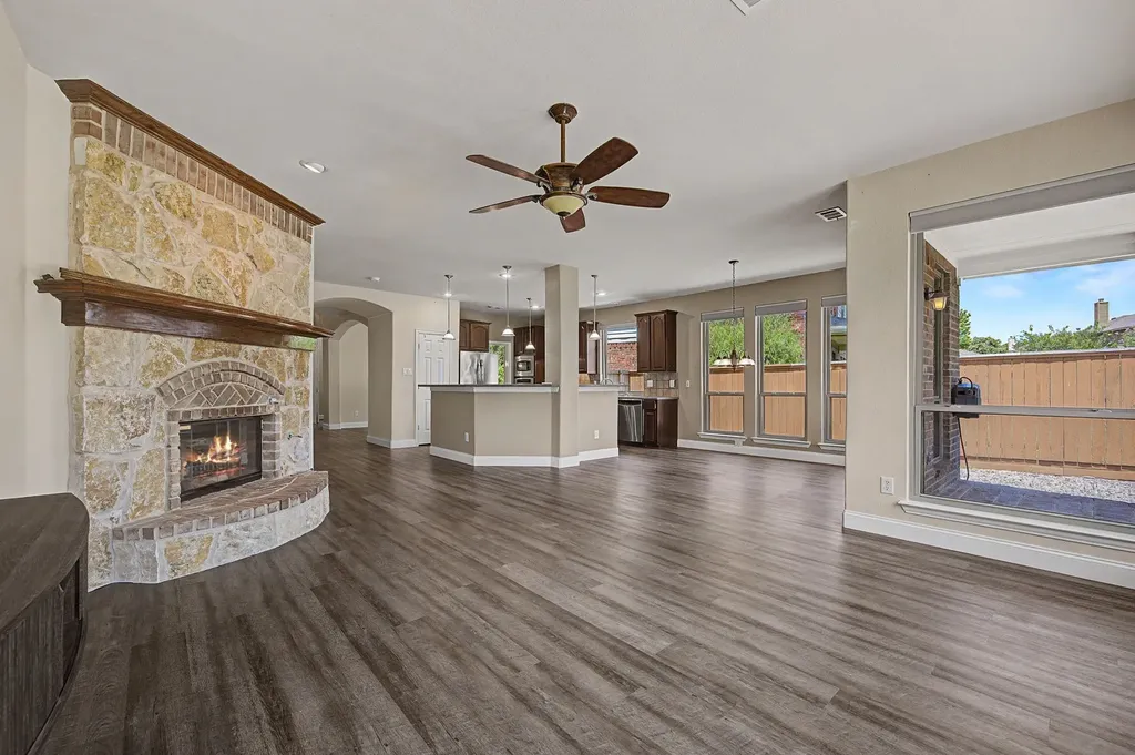518 Collins Lane Fate TX 75087