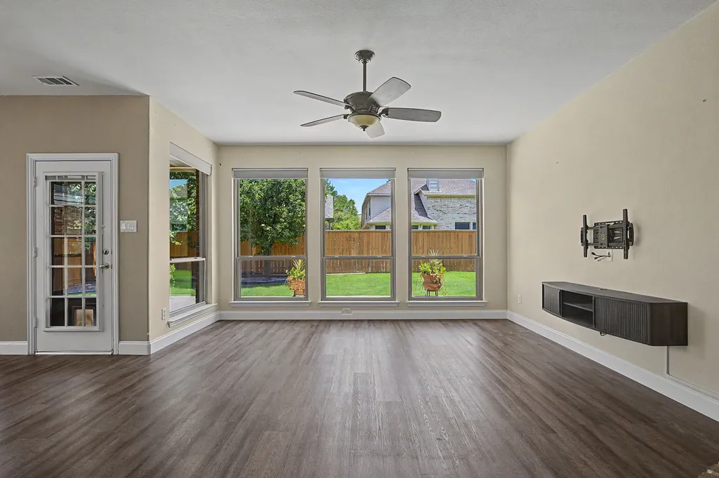 518 Collins Lane Fate TX 75087