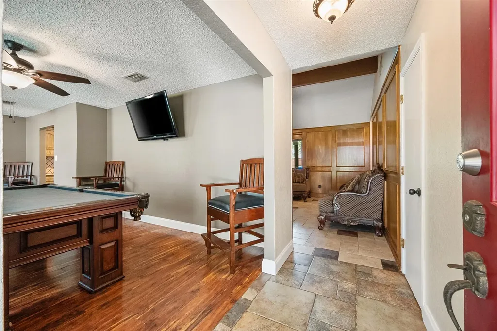704 Whistler Drive Arlington TX 76006
