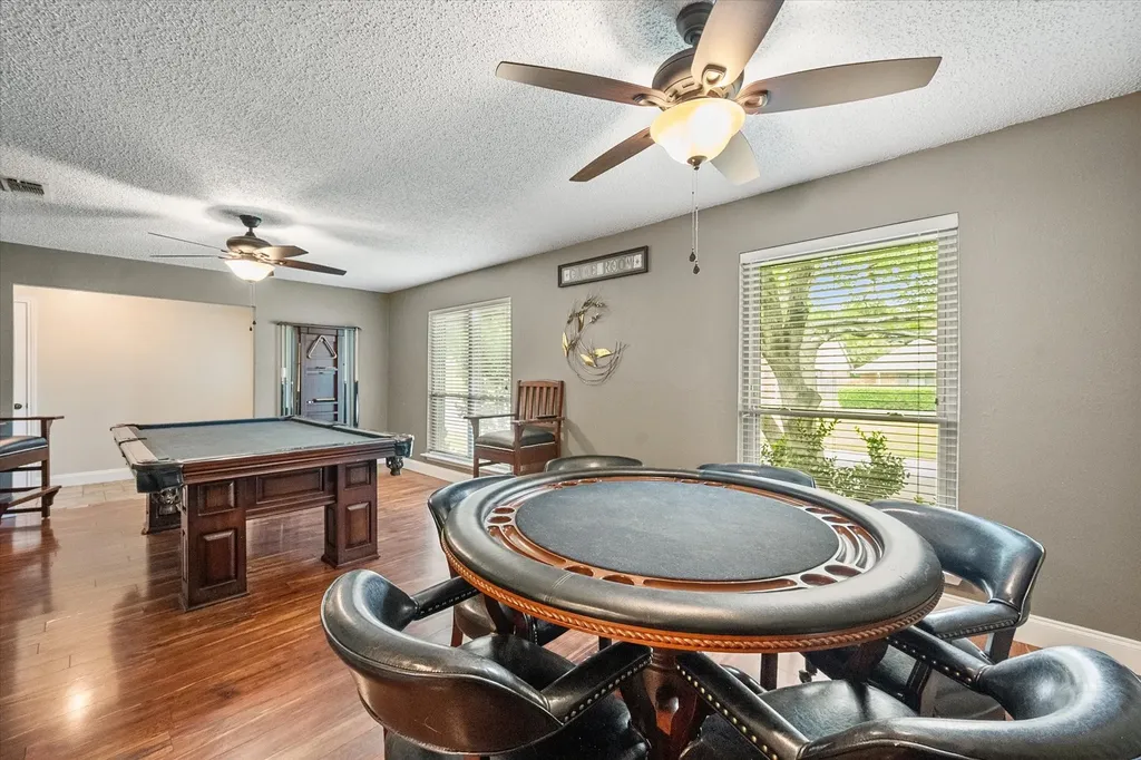704 Whistler Drive Arlington TX 76006