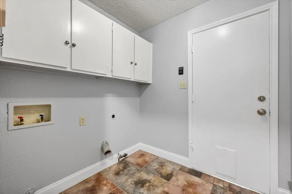 704 Whistler Drive Arlington TX 76006