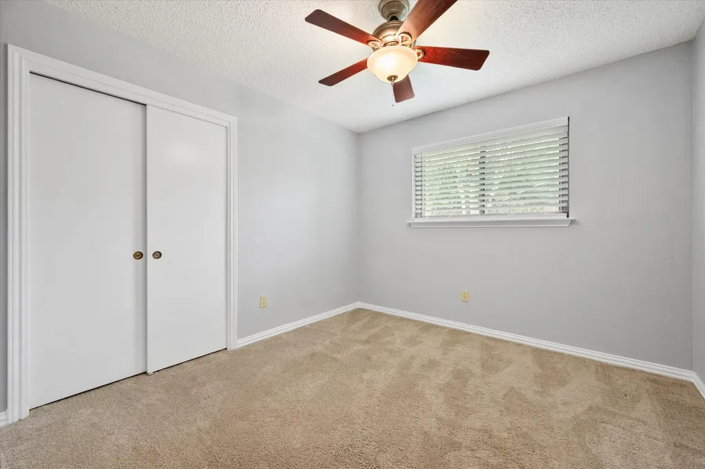 704 Whistler Drive Arlington TX 76006