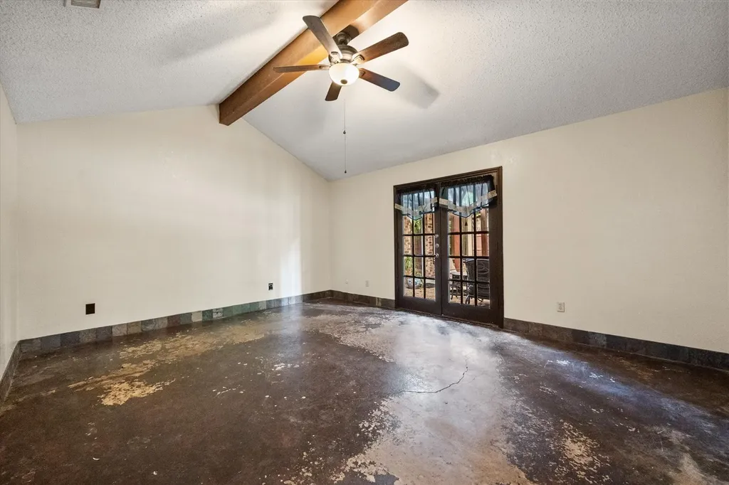 704 Whistler Drive Arlington TX 76006