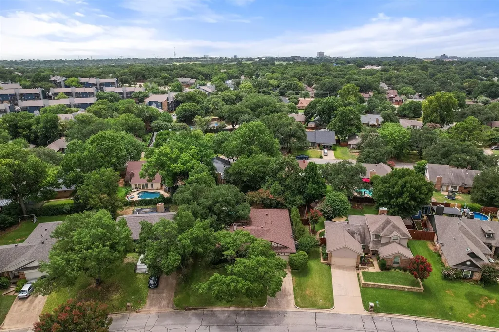704 Whistler Drive Arlington TX 76006