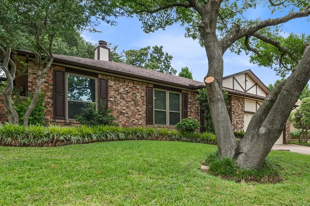 704 Whistler Drive Arlington TX 76006