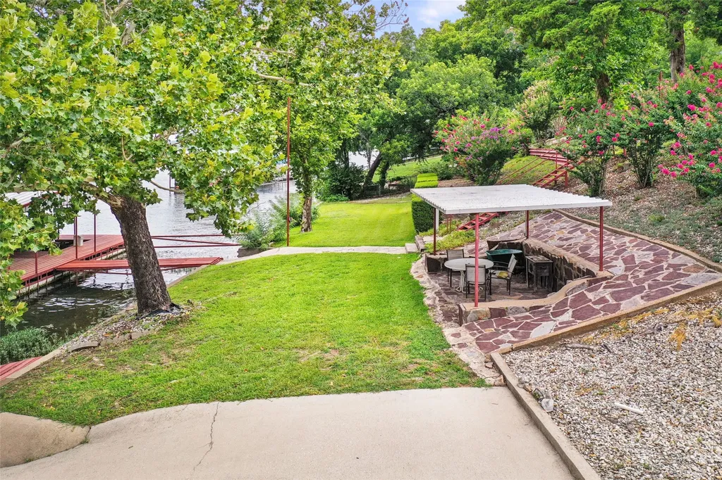 363 Oakview Road Gainesville TX 76240