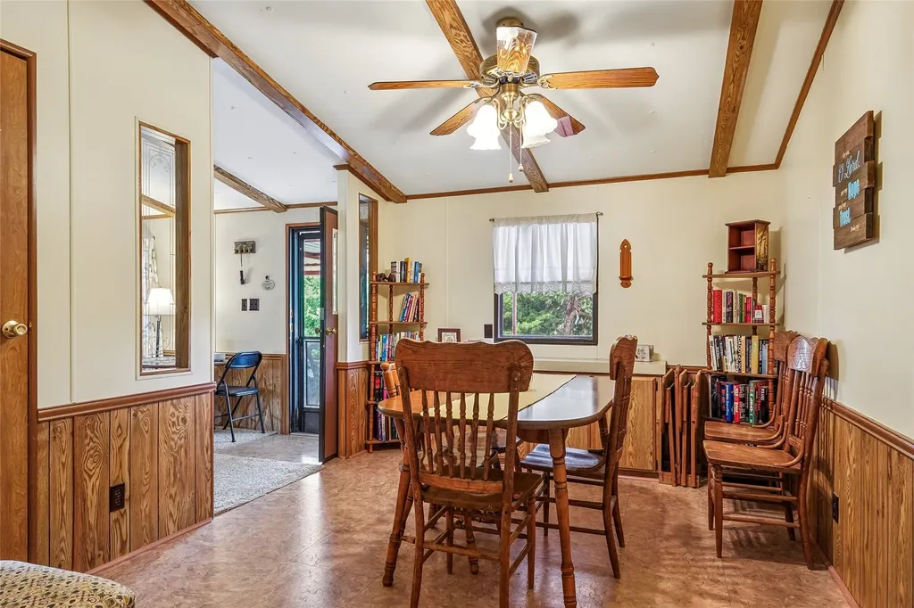 363 Oakview Road Gainesville TX 76240