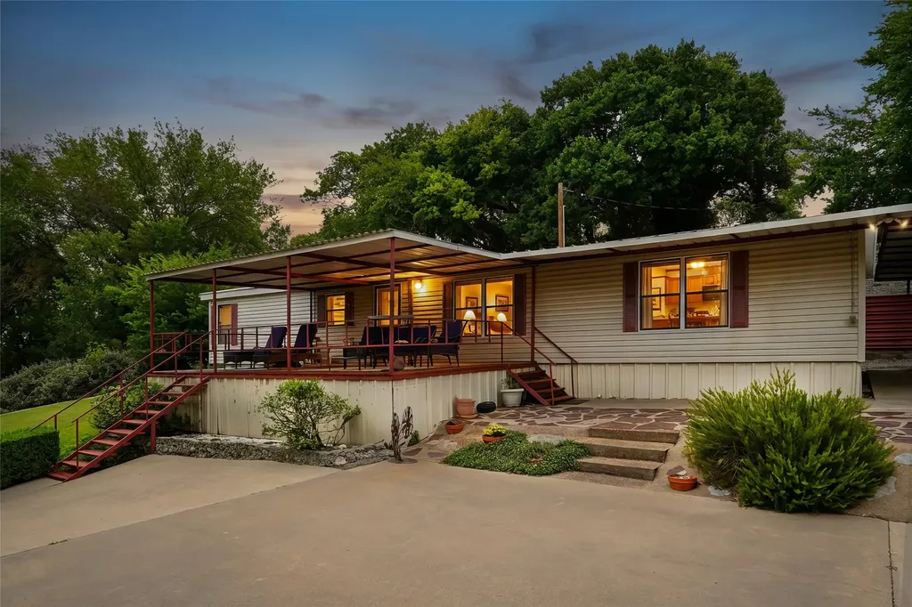 363 Oakview Road Gainesville TX 76240