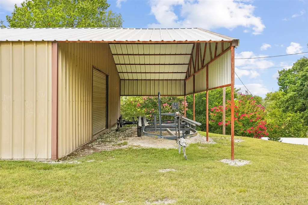 363 Oakview Road Gainesville TX 76240