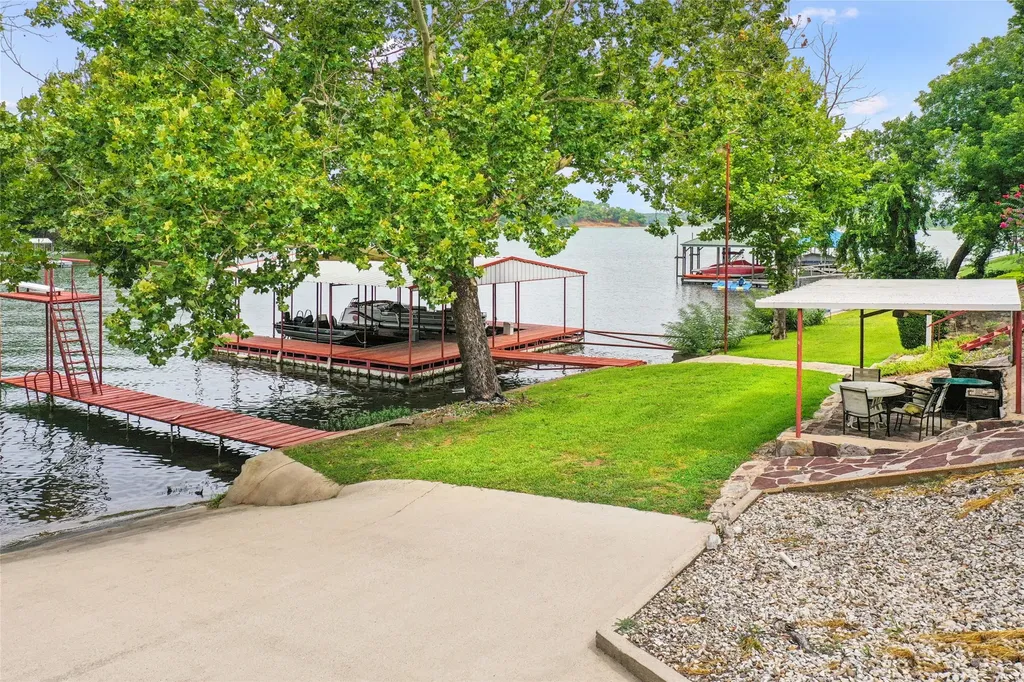 363 Oakview Road Gainesville TX 76240