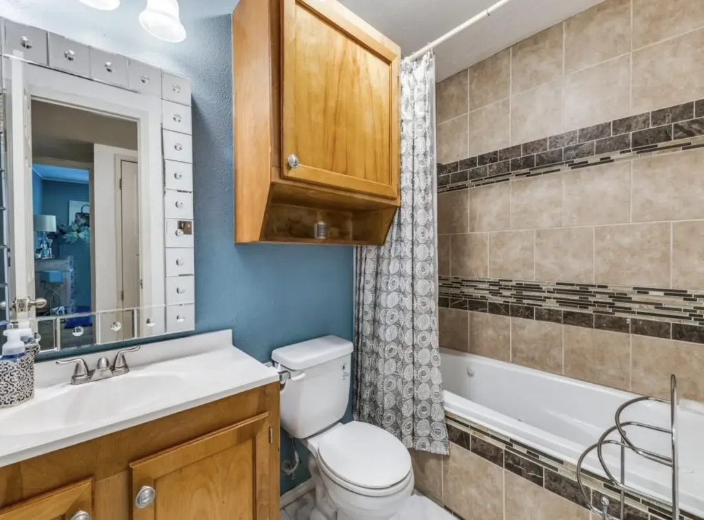 8633 Baumgarten Drive Dallas TX 75228