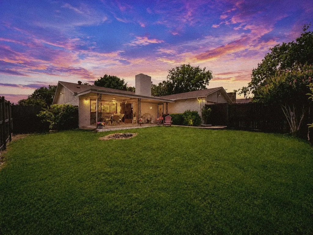 8633 Baumgarten Drive Dallas TX 75228