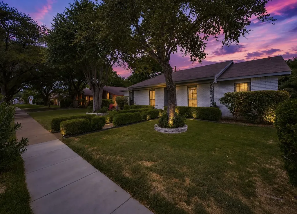 8633 Baumgarten Drive Dallas TX 75228